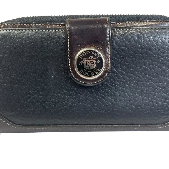 Dooney & Bourke Black Pebbled Leather Zip Around Wallet Classic Check Book Y2K - Picture 11 of 13